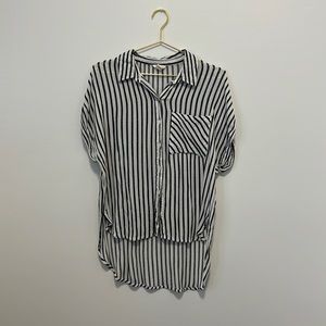 Forever 21 Black & White Stripped Blouse